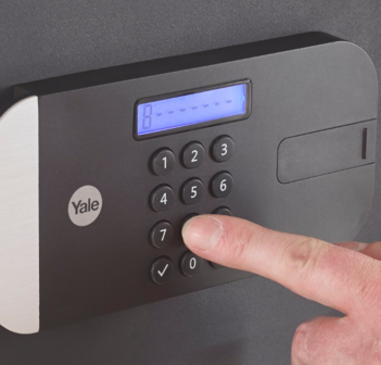 Yale Maximum Security YLEM/200/EG1, laptopkluis SKG 2 touchpad