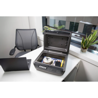 MasterLock CHW30300EURHRO, digitale kluis brand en water werend - op kantoor
