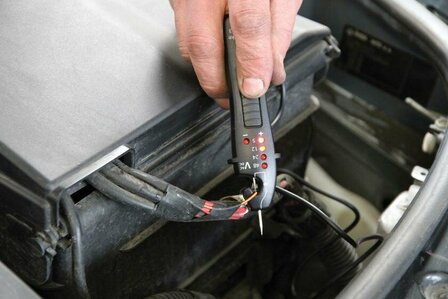 Auto Spanningzoeker 3V-48V - Elma 197 Digitale Voltage Tester voor Auto &amp; E-Bike  -Sfeerimpressie