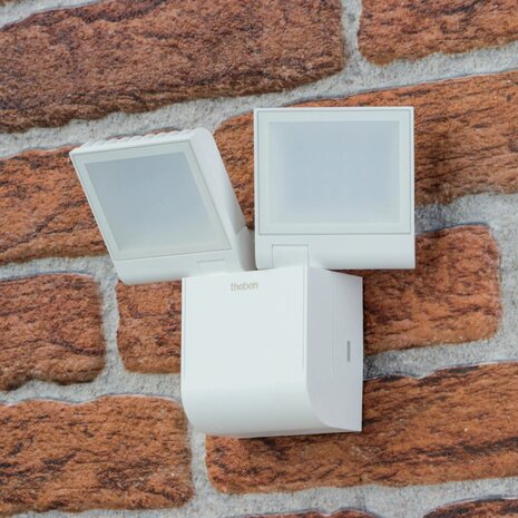Slimme beveiligingsverlichting met bewegingssensor - Theben TheLeda S17-100 WH - Sfeerimpressie