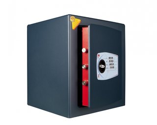 Technomax Gold GMT 7P