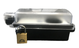 Vergrendelbaar stopcontact voor buiten - Haakse stekker - Inclusief Squire hangslot - IP44